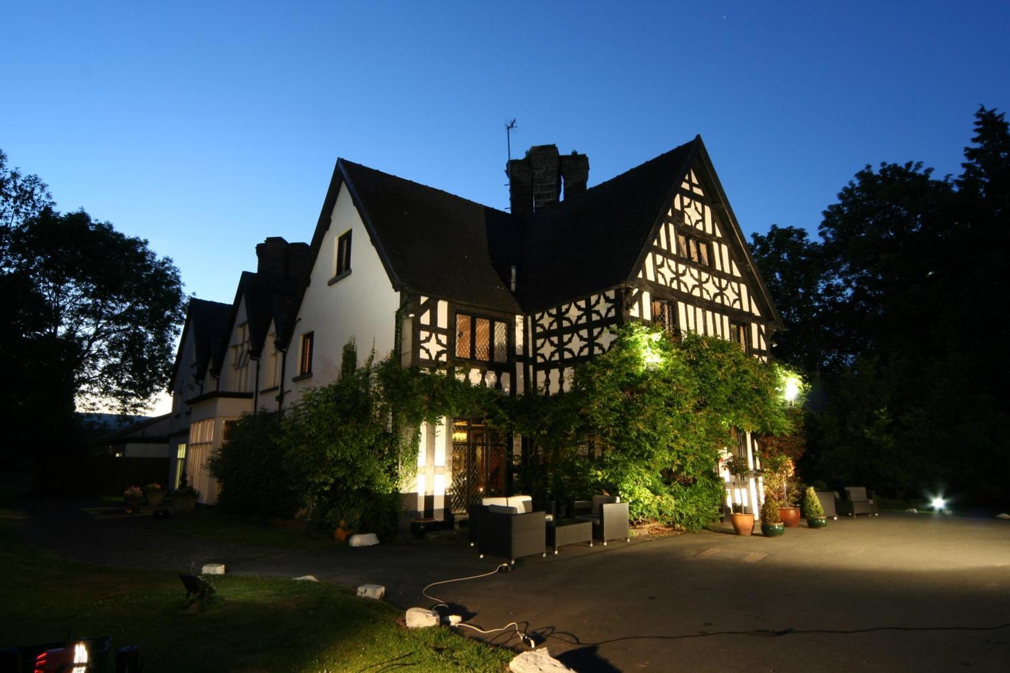 Maesmawr Hall Hotel Caersws Esterno foto